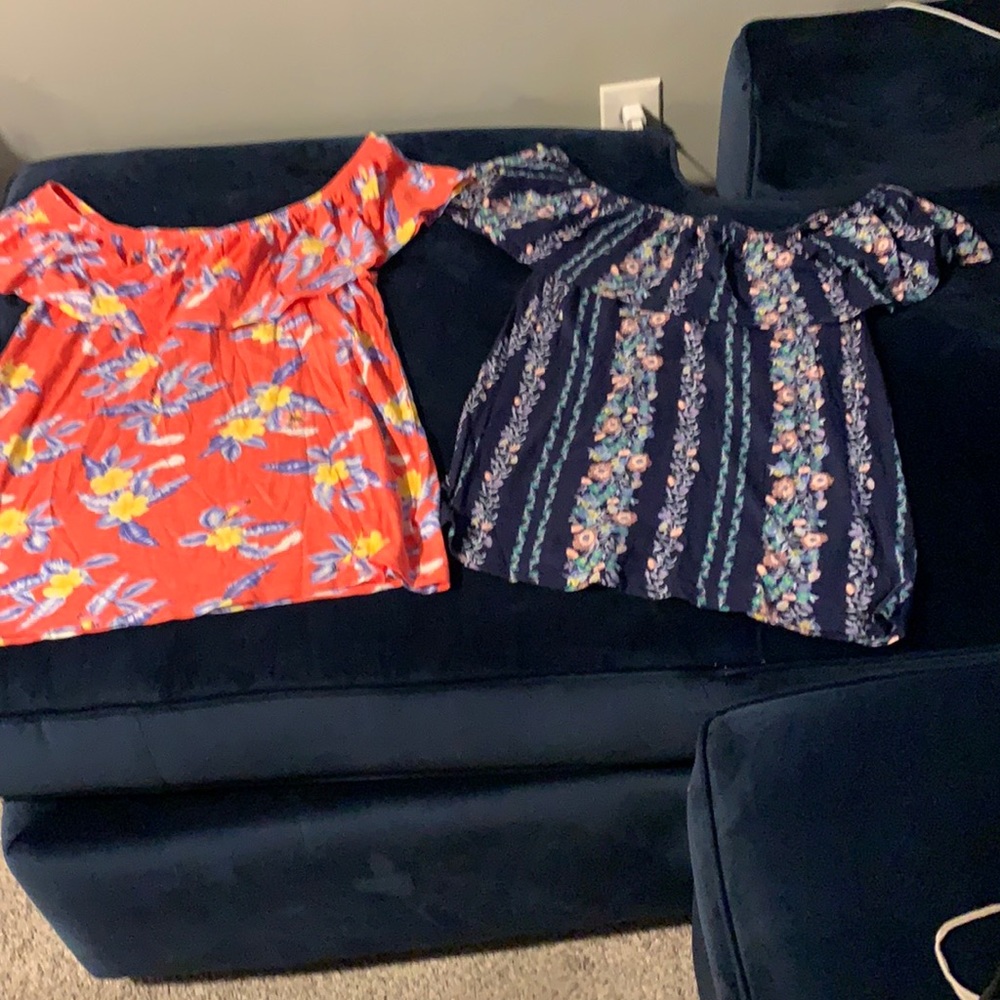 “2” Off the shoulder floral tops